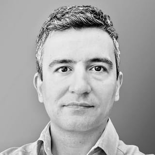 Alex R.